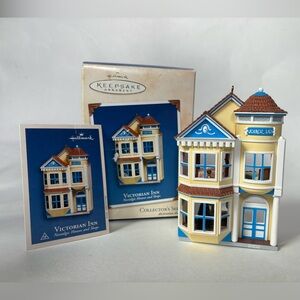 2002 Hallmark Nostalgic Houses And Shops Collectors Series Victorian Inn